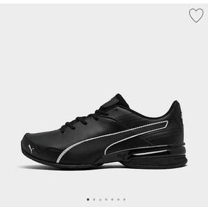 Mens Puma black Super Levitate shoes